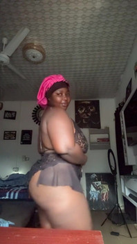 Gordinha e lingerie sexy