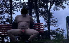 No limit cbt slave: Nu. Caminhada ao ar livre no estacionamento