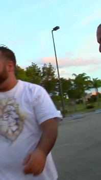 Tetovaná teenagerka Lilly Kingston saje a šuká ptáka