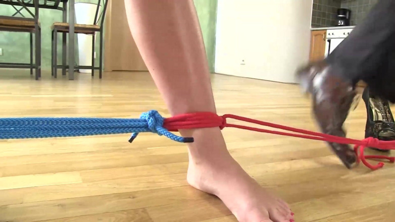 EroticEntertainment.Club: BDSM bondage slaaftraining! Slavenslet wordt gestraft!