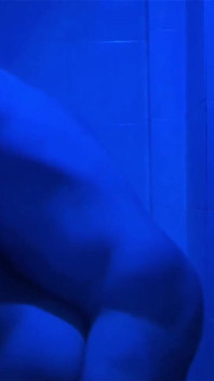 Beruang putih meniduri latino di sauna gay