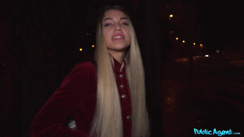 Public Agent: Agent public - Rusoaică Elena Vedem ia muie adânc în gât cu...
