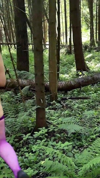 Soția matură infidelă se întâlnește cu iubitul în pădure pentru un futai bun