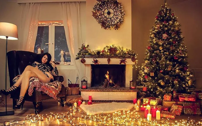 Alexandra Wett: Merry Christmas! Every Party Guest Will Be Made Happy!