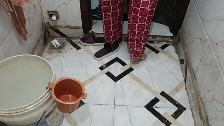 Sexgarl84: Wife Bathroom Sex India