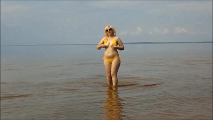 RedRoseRus: Bikini beach
