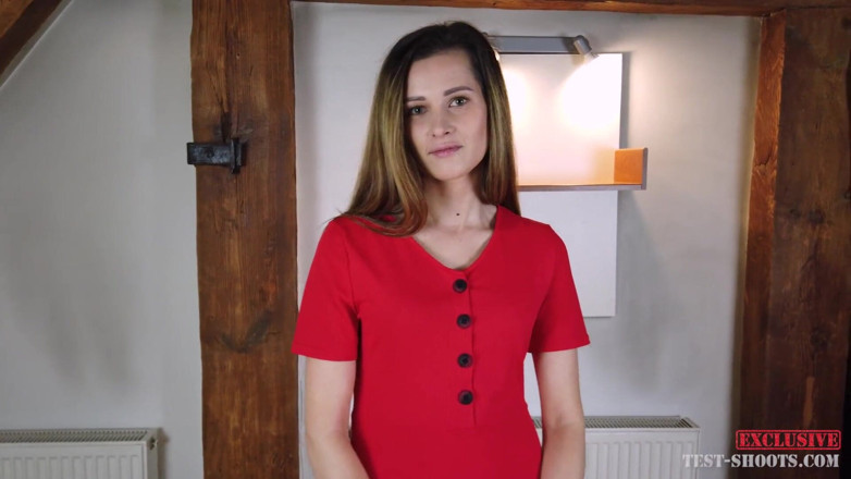 Test-Shoots: Josie remaja amatir cantik telanjang dalam video casting telanjang
