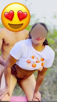 Indiana menina do interior está fazendo sexo com vizinho na selva, áudio hindi completo