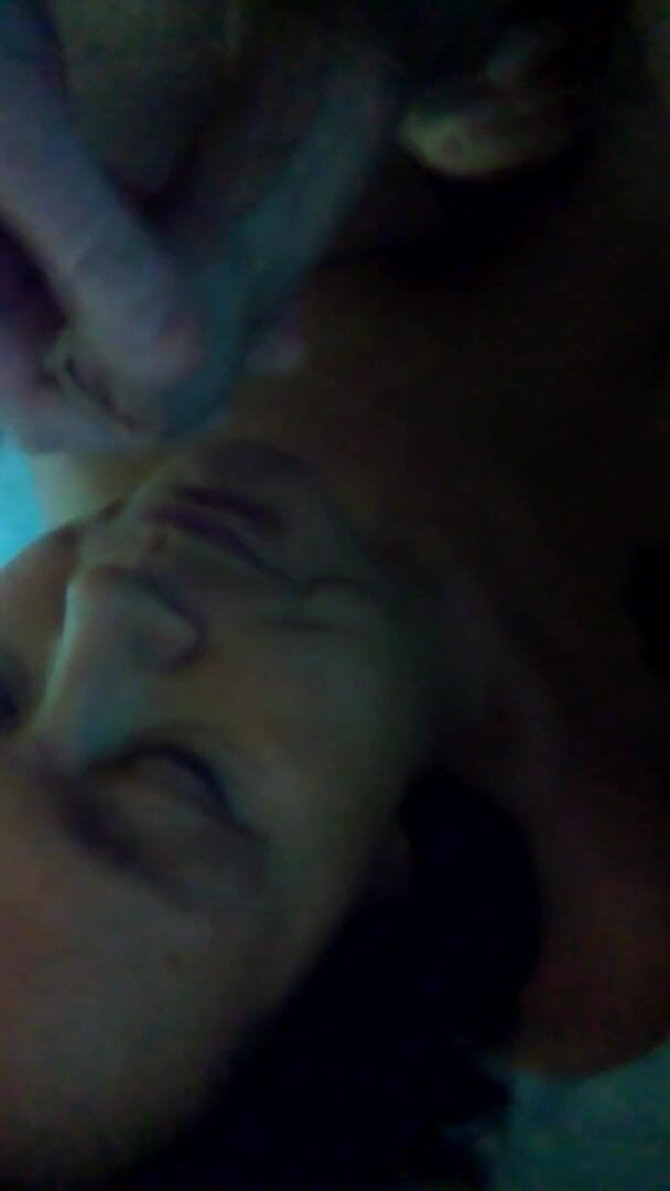 Sex hub couple: Johns cum pours down into Jen's mouth