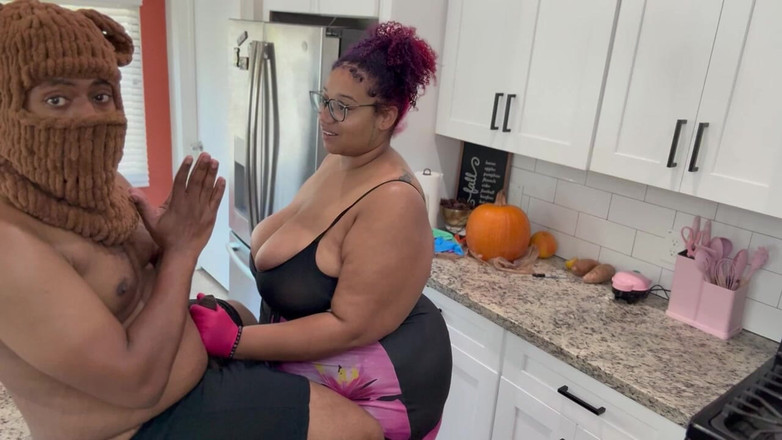 TeddyStrokez: Stoute Teddy