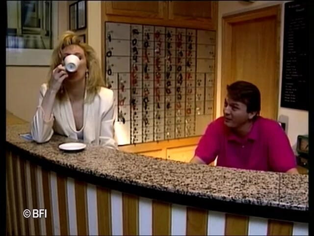 Fetish Tv: DVD 스파에서 핫한 밀프 보지와 엉덩이 따먹기
