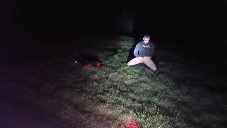 kickerscooter: I Strip and Jerk off Outside at Night