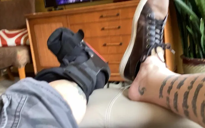City hog: broken leg fetish