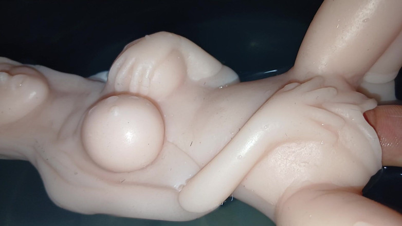 LunaDesire: 妻の性交は、非常に大きなペニスの持ち主と最も親密なものです。