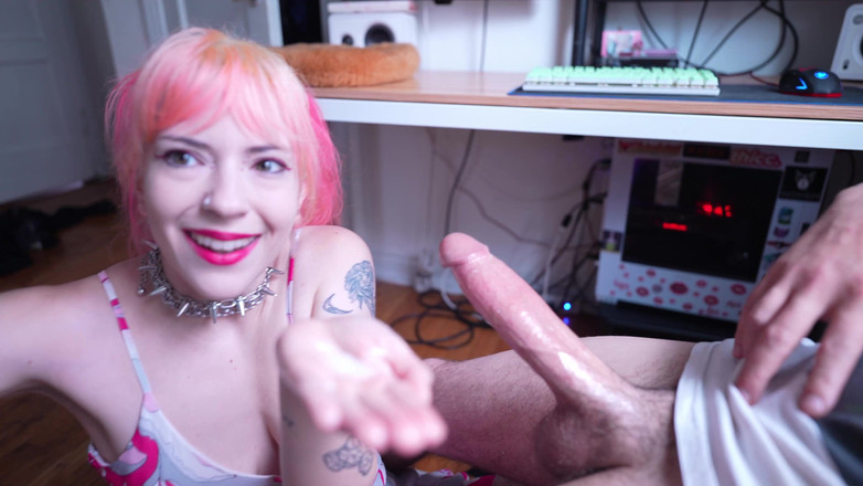 lilredvelvettt: Süße freundin, cuckolding und sph