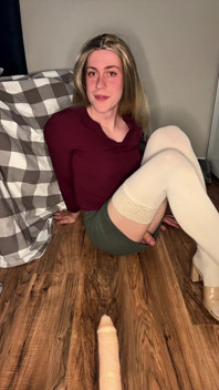 Teen femboy được đụ bởi máy