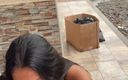 Sex and lust studio: Колумбийская сучка сосет член на улице и была застукала ее сосед