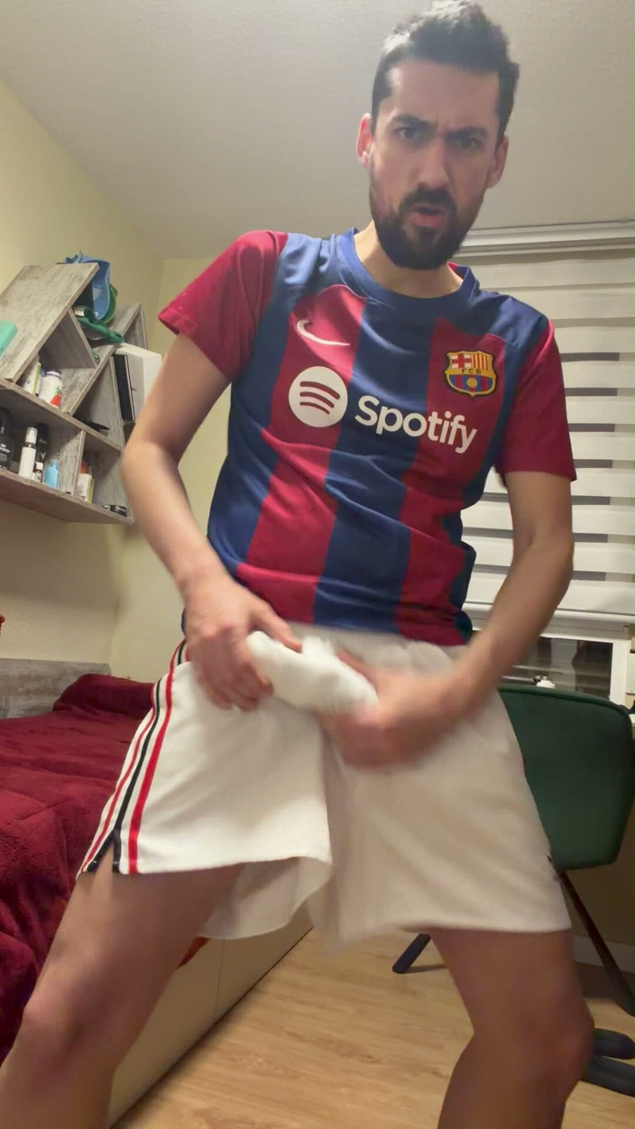 Liam Harding: Hot Stepdaddy Jerking off and Shows Big Cock