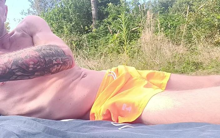 AnacondaWhite: Outdoor Fun Cum