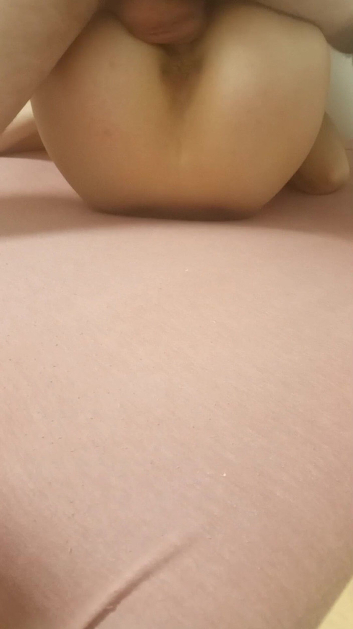 usTwoCaty: Он не мог дождаться, чтобы положить свой хуй в мою мокрую киску