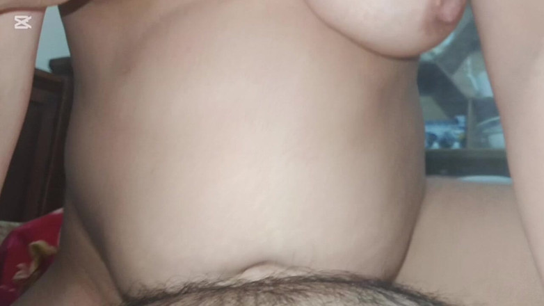 desi boy 418: 大学生のホットな胸