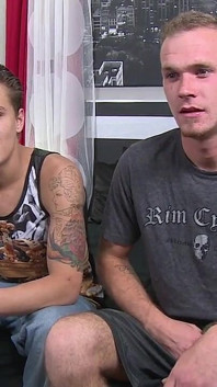 Tyler White ve Romeo James seks yapıyor