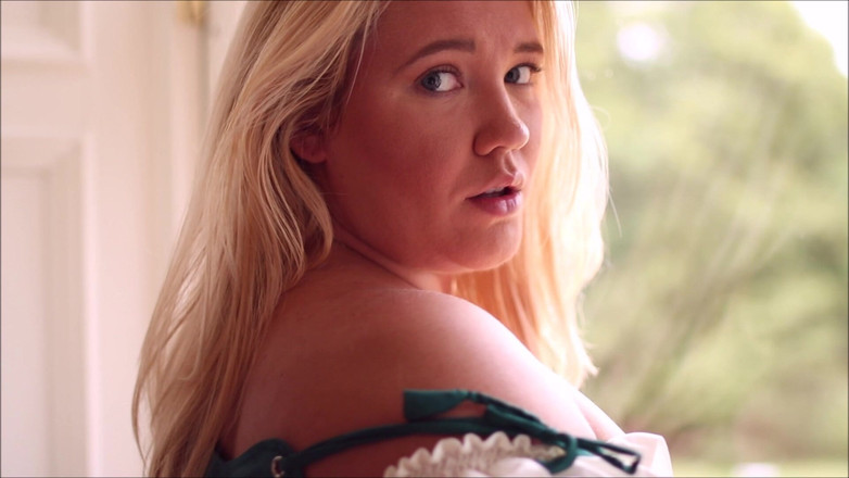 Annabelle Rogers: Chica de pechos naturales