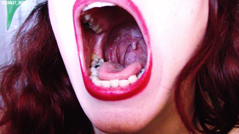 Scarlet Vixen: Lady Ivy návyková ústa