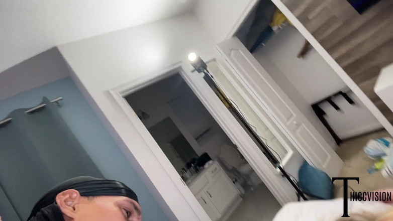 Thiccvision: Puerto deixa duas loiras gordinhas compartilharem seu pau