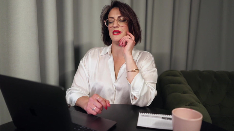 Countess diamond: Disziplin für Perverses bei der arbeit