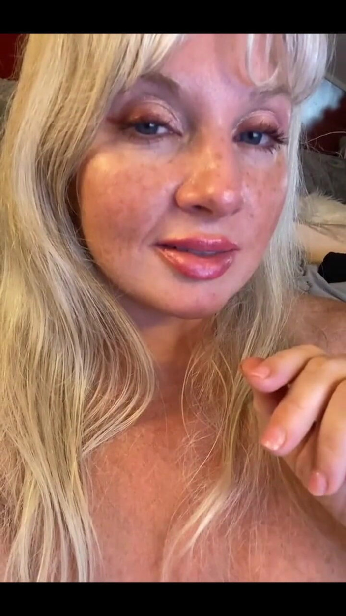 PaintedRose Taboo Femdom Fetish MILF: Bts màu hồng thuyết phục
