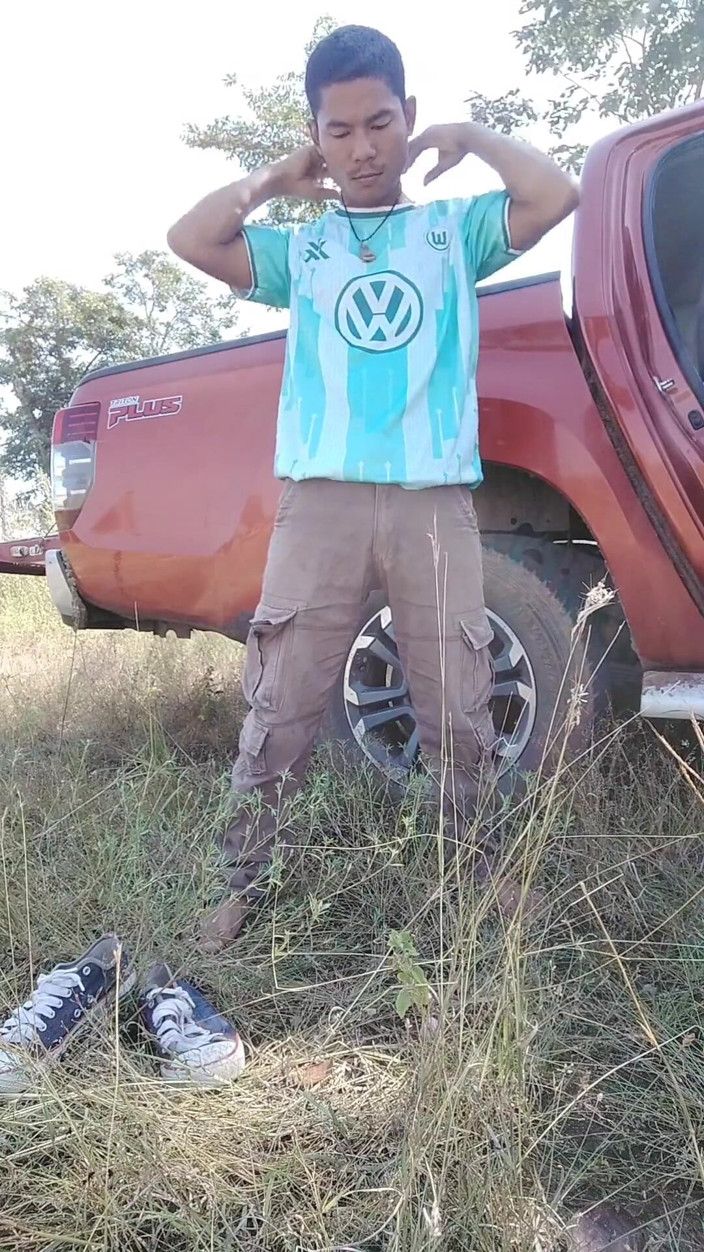 ninesuriya: Vamos, estoy emocionada junto al auto