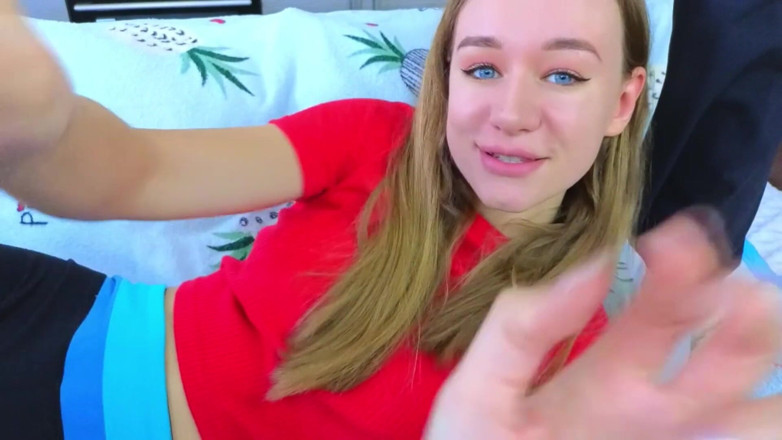 MargoAlisa: Lesbians Piss and Squirt in Vintage Leggings