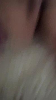 Moje sexy děvka manželka svázaná a čeká na dotyk