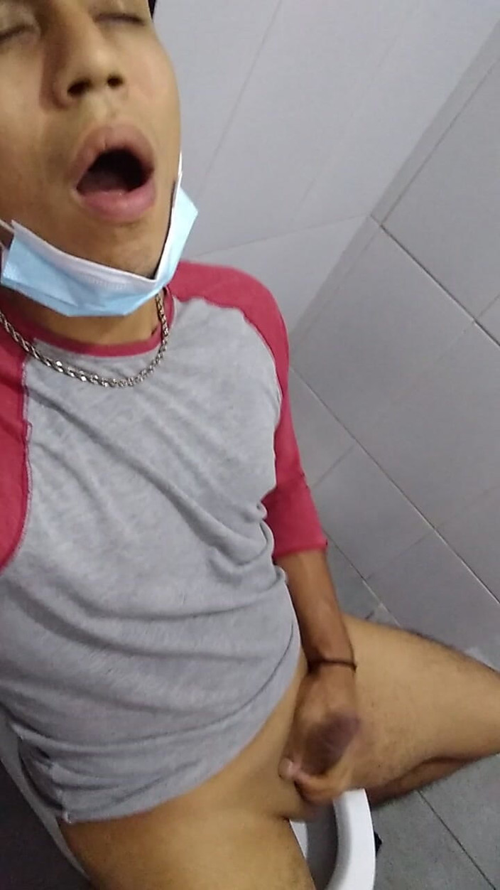 AlexAlejandro13: Banyoya Geliyor
