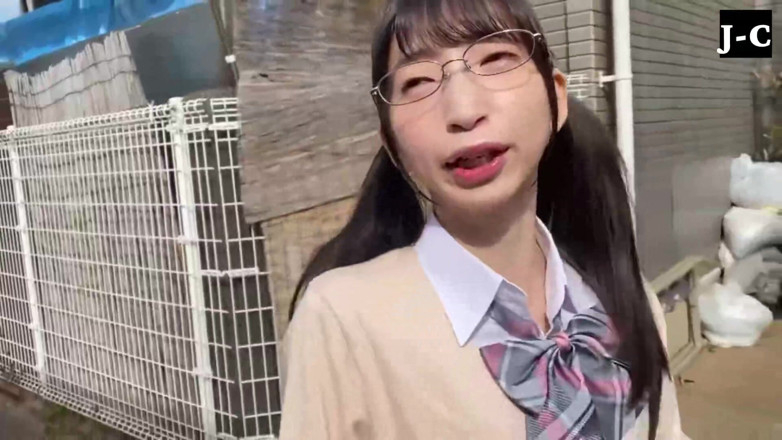 J-Cams: Thrilling Lift-up Passion and Daring Exposure Ignite Forbidden Desire - a