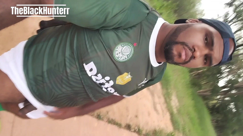 TheBlacKHunterr: Trên đường phố trong bộ quần áo của tôi sau trận đấu