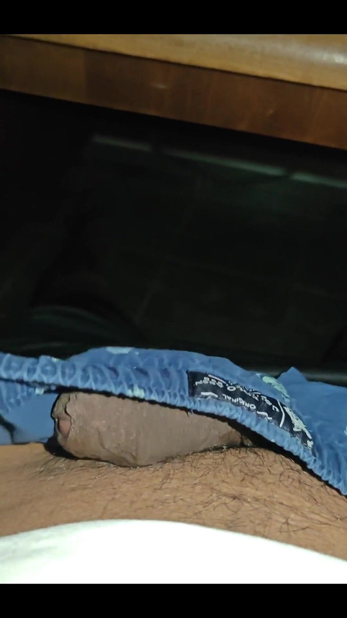 NANDgasm: Hanya perlahan-lahan mengocok penisku. Ini benar-benar basah kuyuri sebelum aku...