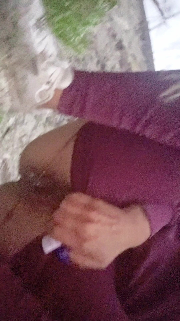 LadyAna: Buraya işiyorum