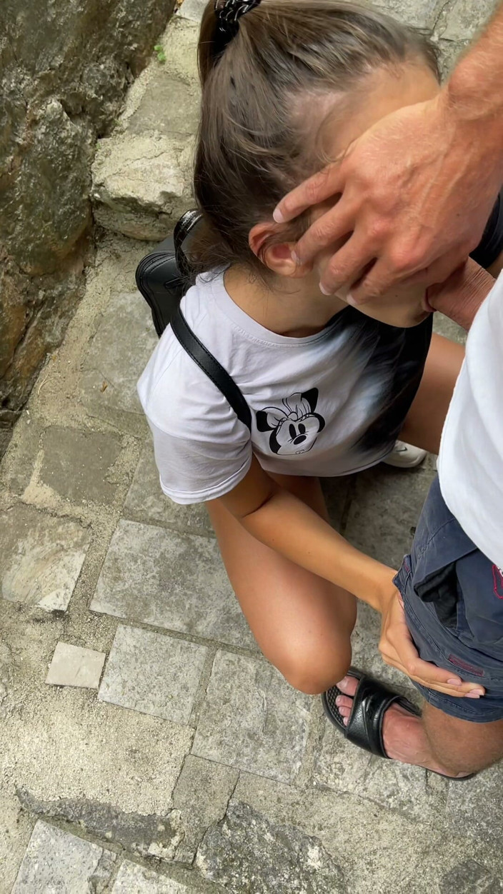 Johnny Grey: Kami hampir ditangkap berkongkek di tangga di Montenegro