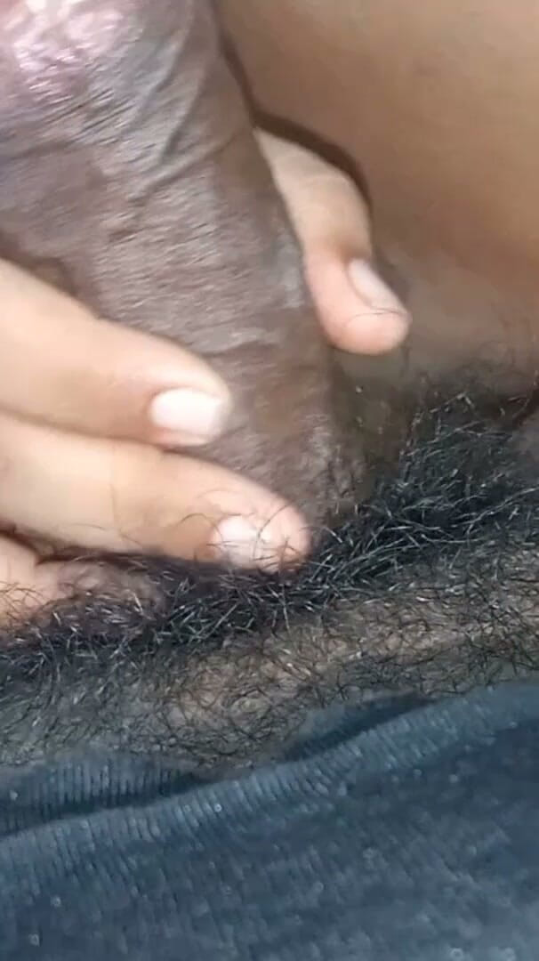 AnnielLo: premi use tel men dhakta hai, use ragarta hai, phir...