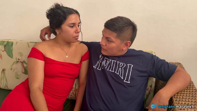 MaRaSexx: Fantasi liar tentang meniduri hos Airbnb saya