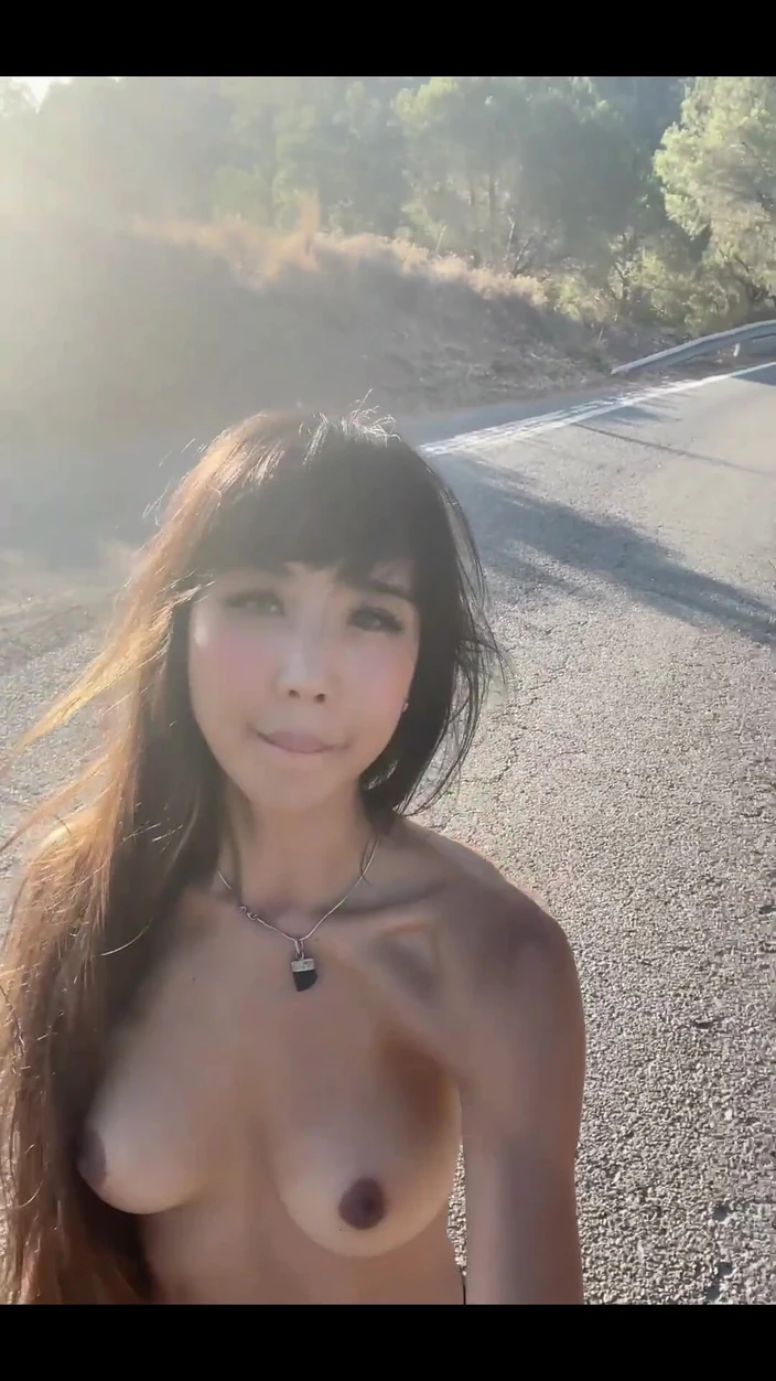 DaringKiara: I Need a Ride