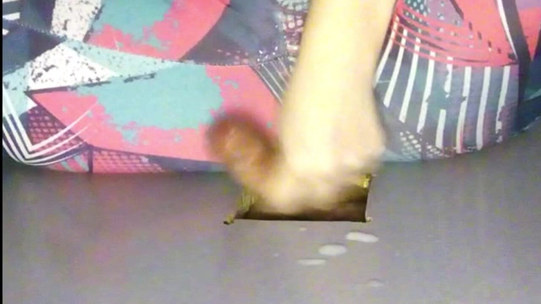 Sexoamateur: 打手枪寻欢洞
