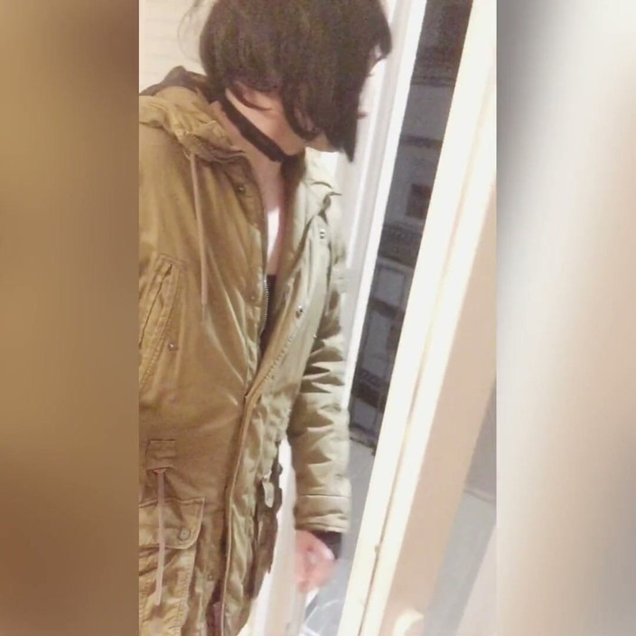 Sissyvalerie69: balkonumda ilk kez teşhir