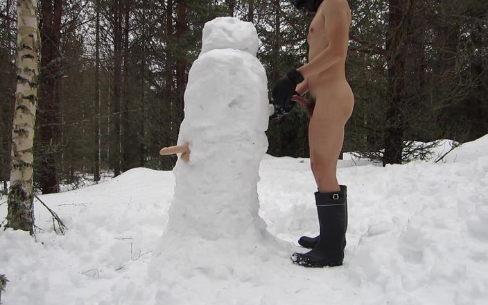 Persamus: Vuoi scopare un pupazzo di neve?