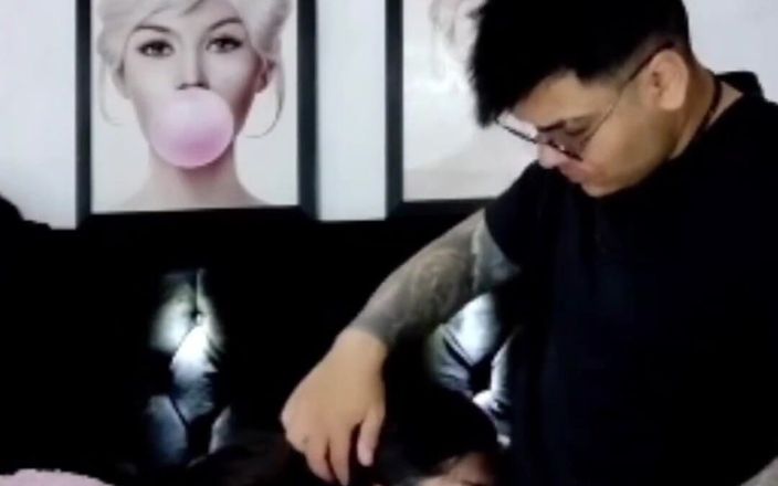 Kevinisssa studio: İnlerken dudaklarımın tadını çıkarmak ister misin