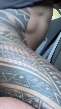 Siłownia Szatnia Chastity Cage i Dildo w samochodzie