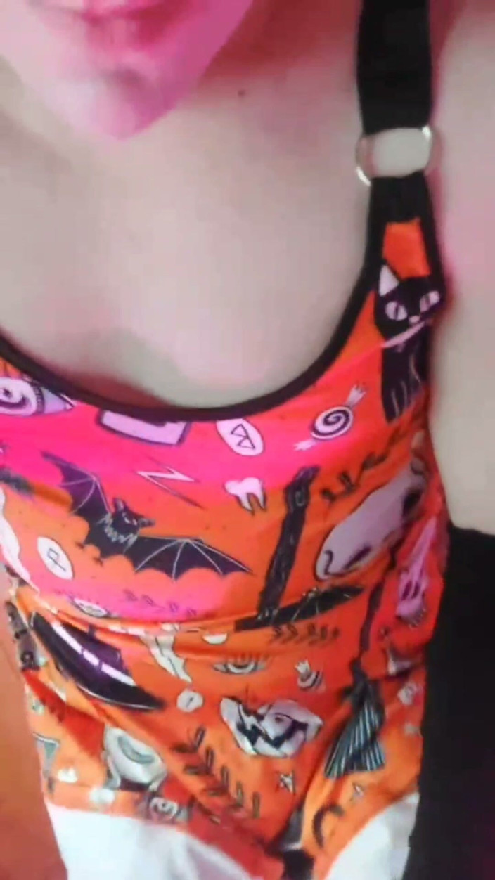 Kitty_Cross: In Halloween When You Pretend to Be a Woman