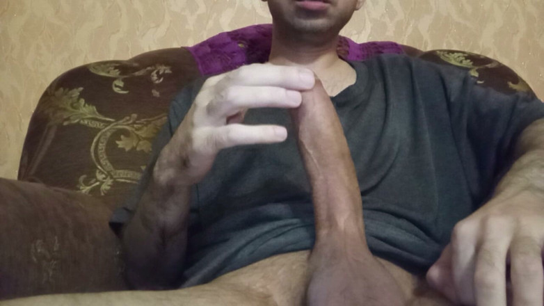 Alex Metallov: Pria sange ngocok kontolnya untukmu. Nikmatilah